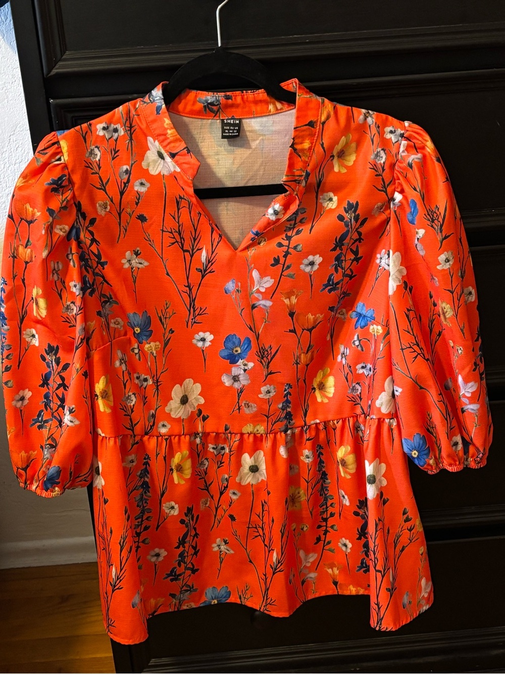 SHEIN Orange Floral V-Neck Peplum Top